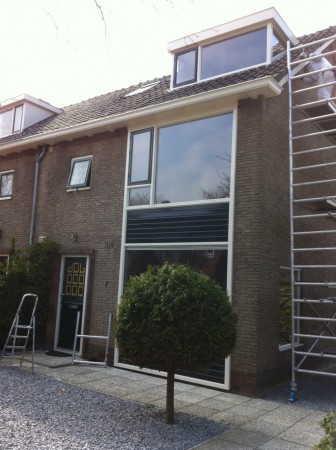 Voorzijde, hoekwoning, abcoude, buitenschilderwerk, alles weer netjes in de lak