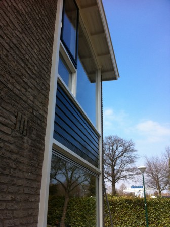 Voorzijde, hoekwoning, Abcoude, buitenschilderwerk, in de lak