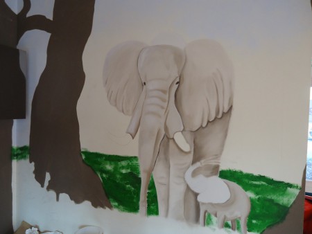 Olifant, opzetten, eerste laag, muurschildering, muurdecoratie, decoratie